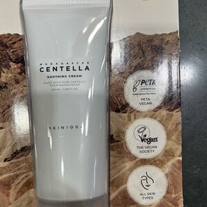 NEW SKIN1004 Madagascar Centella Soothing Cream Korean Skincare  EXP 2027 100ml